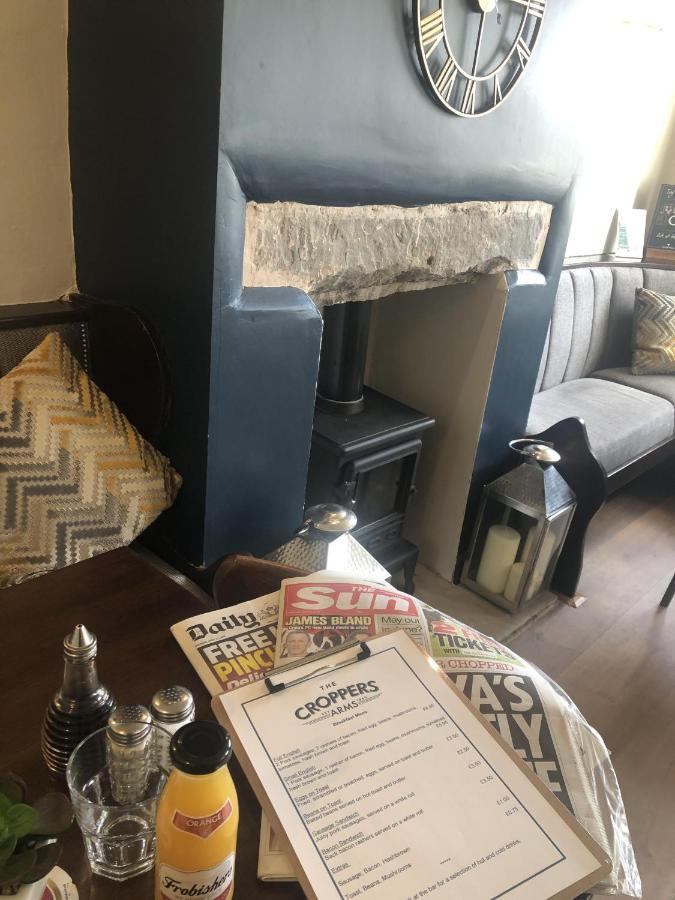 Croppers Arms Hotel Хъдърсфийлд Екстериор снимка
