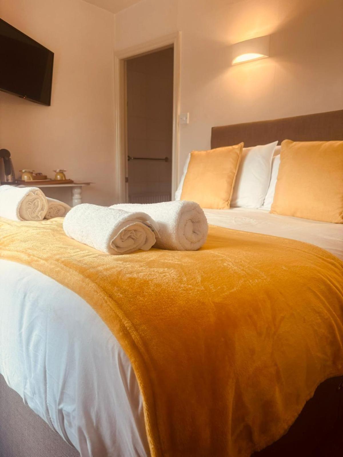 Croppers Arms Hotel Хъдърсфийлд Екстериор снимка